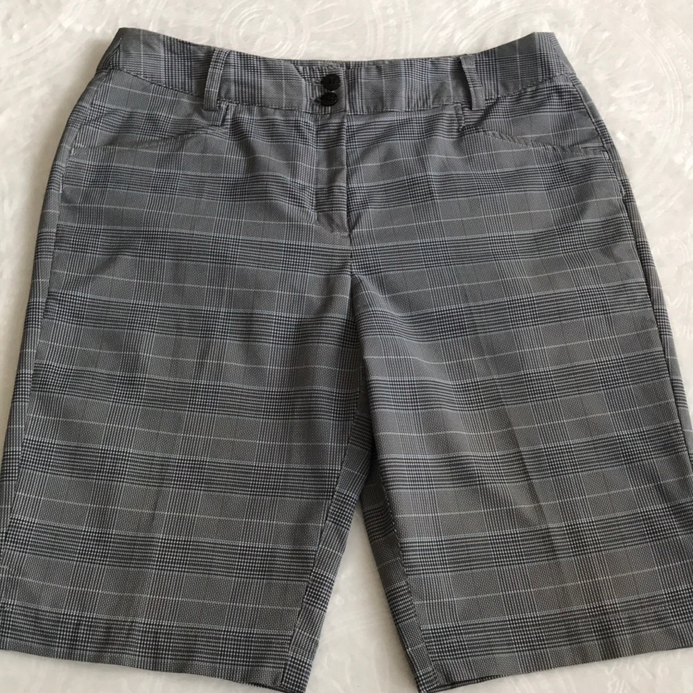 Callaway golf shorts EUC size 8